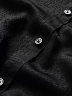 Tops><noscript><img width=