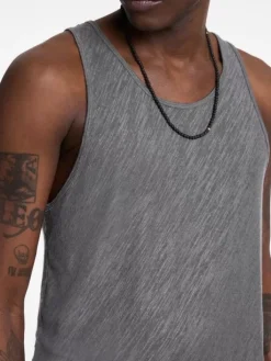 T-Shirts><noscript><img width=