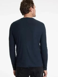 Henleys><noscript><img width=