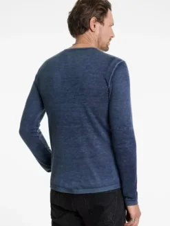 Henleys|Sweaters><noscript><img width=