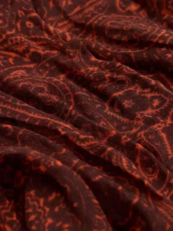 Scarves & Ties><noscript><img width=