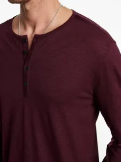 Henleys><noscript><img width=