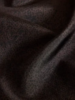 Scarves & Ties><noscript><img width=