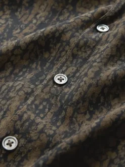Shirts><noscript><img width=