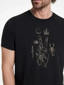 Graphic Tees><noscript><img width=