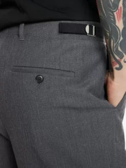 Jeans & Pants><noscript><img width=