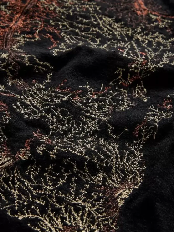 Graphic Tees>John Varvatos EMBRIODERED SKULL TEE BLACK