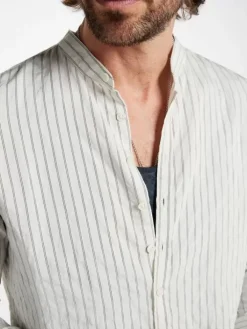 Tops><noscript><img width=