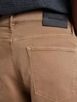 Jeans & Pants><noscript><img width=