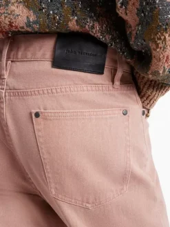 Jeans & Pants><noscript><img width=
