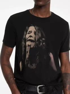 Graphic Tees><noscript><img width=