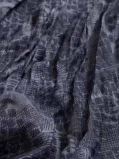 Scarves & Ties><noscript><img width=