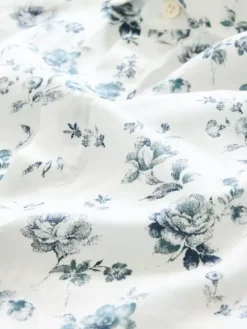 Tops><noscript><img width=
