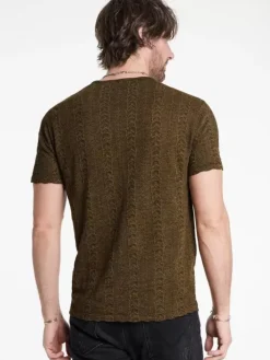 Henleys><noscript><img width=