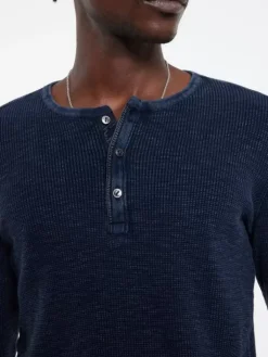 Henleys><noscript><img width=