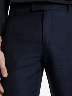 Jeans & Pants><noscript><img width=