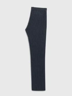 Jeans & Pants><noscript><img width=
