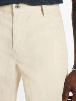 Jeans & Pants><noscript><img width=