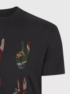 Graphic Tees><noscript><img width=