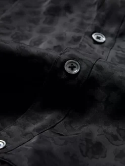 Tops><noscript><img width=