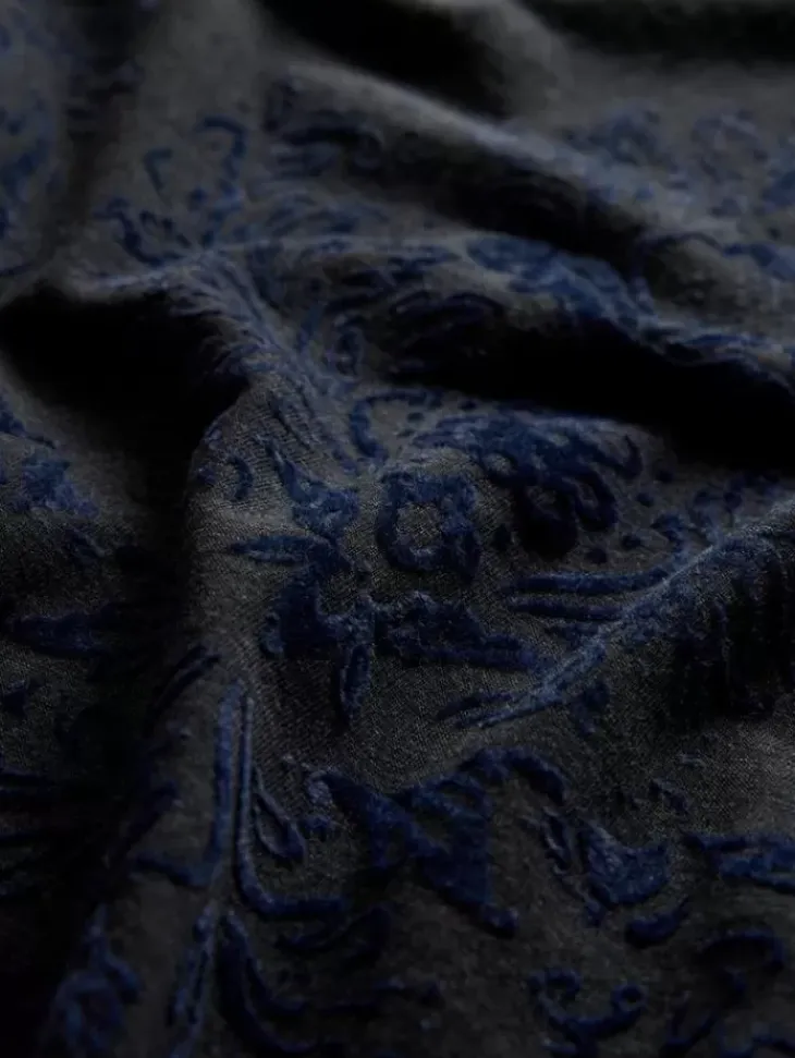 Graphic Tees>John Varvatos PAISLEY TEE DRIEDSAGE