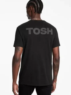 Graphic Tees><noscript><img width=