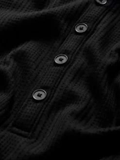 Tops><noscript><img width=