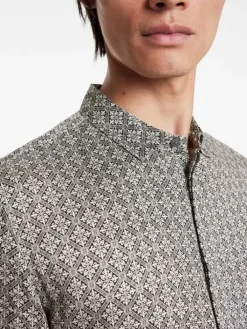 Shirts><noscript><img width=
