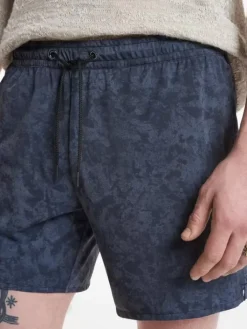 Jeans & Pants><noscript><img width=