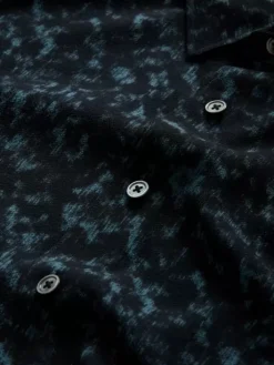 Shirts><noscript><img width=