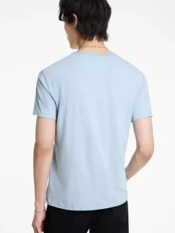 Graphic Tees><noscript><img width=