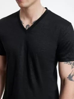 T-Shirts><noscript><img width=